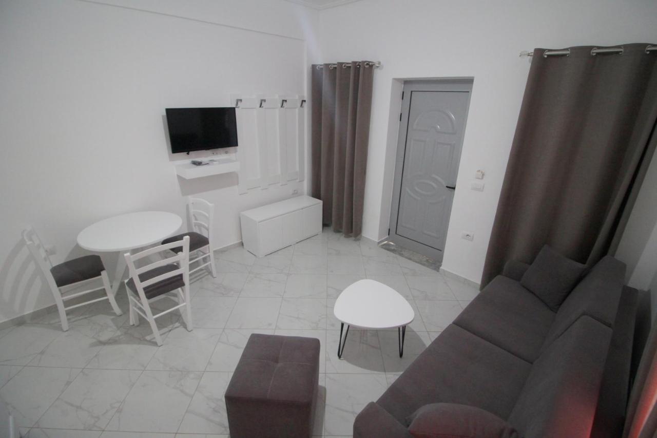 Sky Apartments Σαράντα Εξωτερικό φωτογραφία