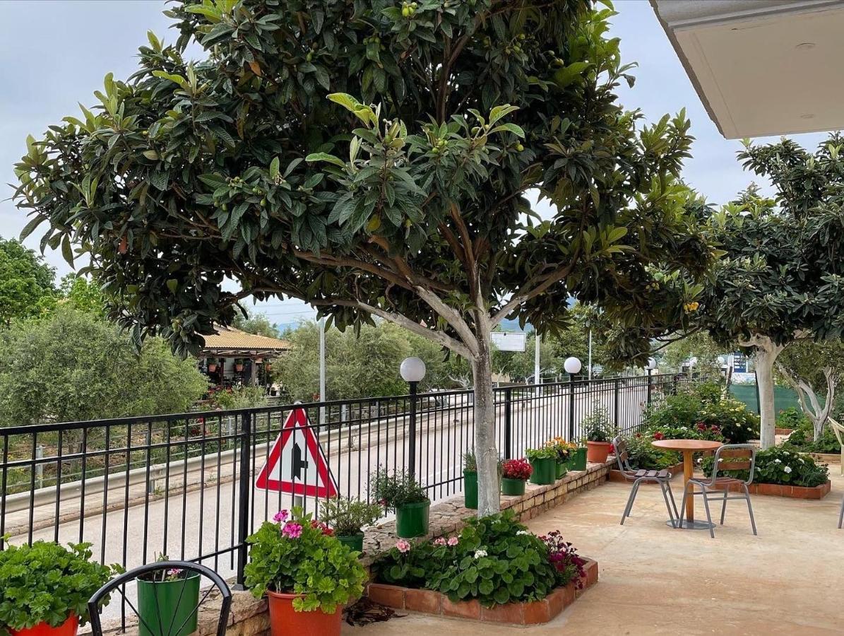 Sky Apartments Σαράντα Εξωτερικό φωτογραφία