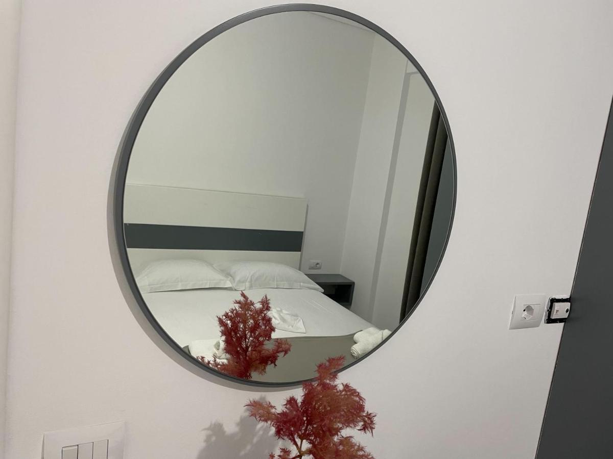 Sky Apartments Σαράντα Εξωτερικό φωτογραφία