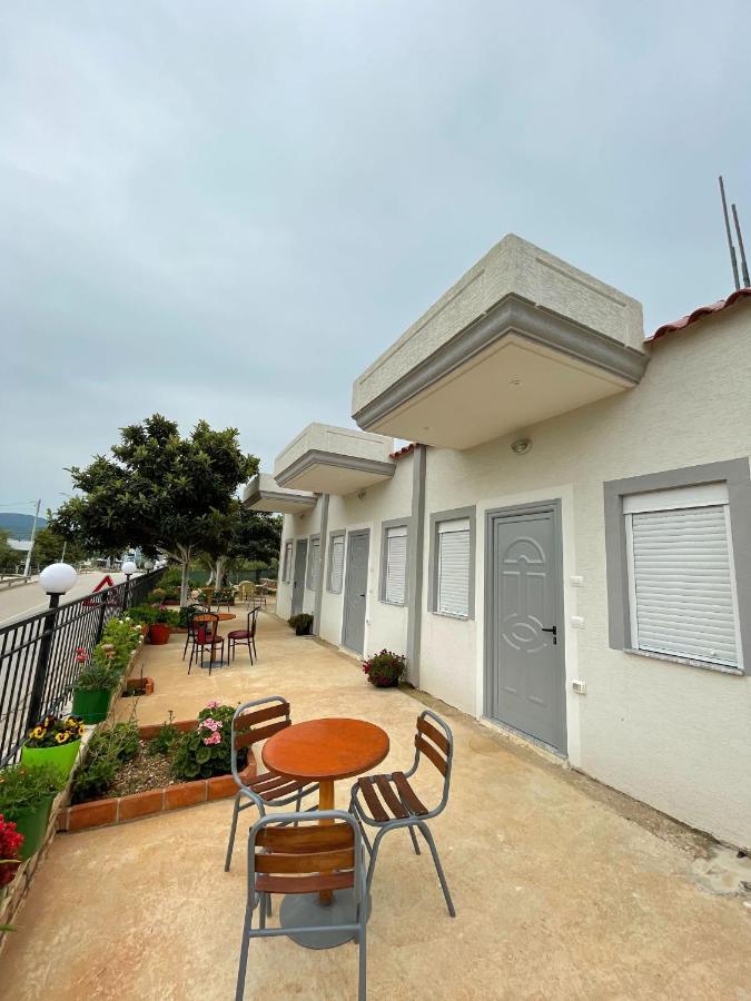Sky Apartments Σαράντα Εξωτερικό φωτογραφία