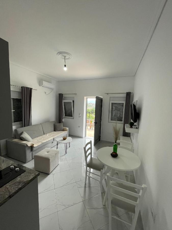 Sky Apartments Σαράντα Εξωτερικό φωτογραφία